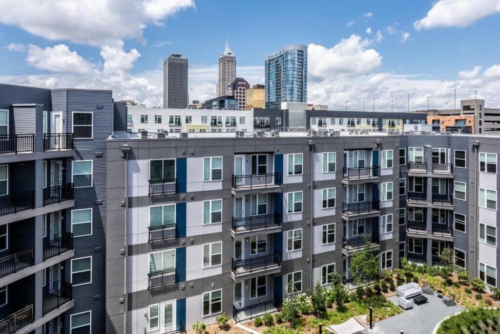 Dream Near Whole Foods Cozysuites